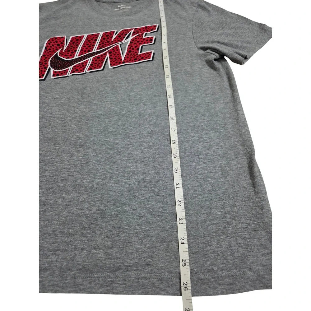 Nike Mens Safari Print Graphic T-Shirt Gray Red Logo Short Sleeve Small